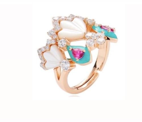 distinctive ring