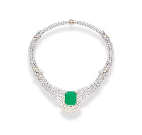 Distinctive luxury Italian set