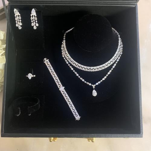 Luxury white set
