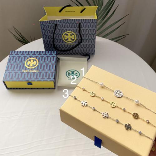 أسوارة نسائية من ماركة توري بورش TORY BURCH