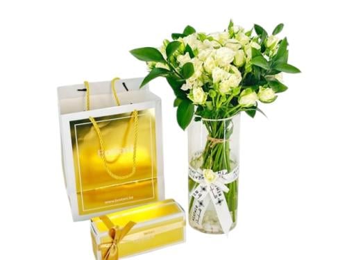 فازه انيقه مع شوكلاته بستاني