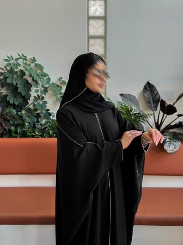 عباية نص بشت ذهبي - G0170