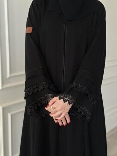 عباية سوداء كلوش بقماش انترنت مع طرحه