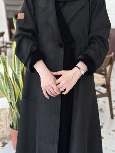 عباه شتويه ربع كلوش شامواه و كم قلاب مخمل