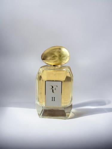 عطر نسائي فخم (2)