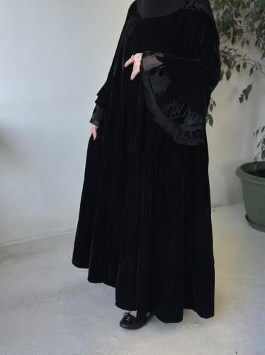 عبايه كلوش مخمل طبقات و اكمام فرنسي شيفون مخمل مع...