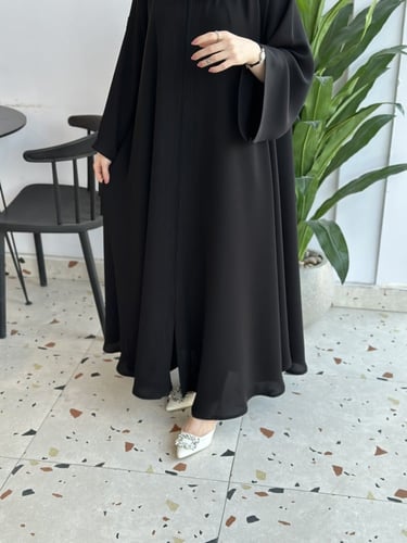 عباية نص كلوش بسحاب وقماش انترنت مع طرحه