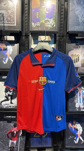 تشيرت برشلونه الأبيض 2026