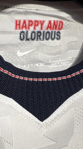 تيشيرت إنجلترا كلاسيكي