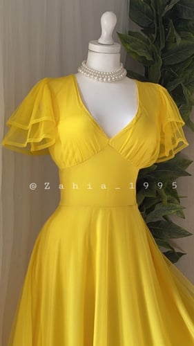 فستان أصفر