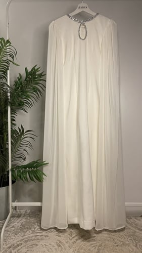 فستان باكمام شيفون