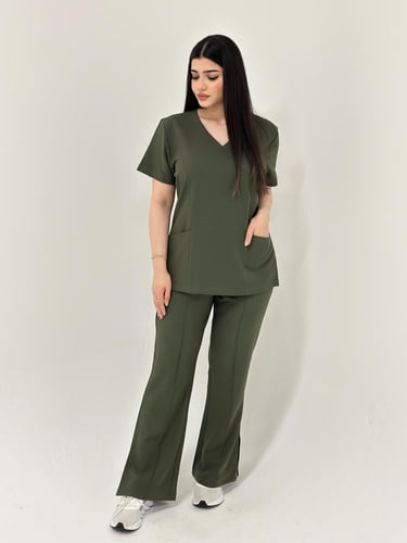 سكراب طبي لون زيتي - موديل رقم ٢