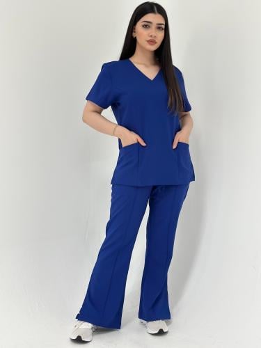 سكراب طبي لون رويال بلو - موديل رقم ٢