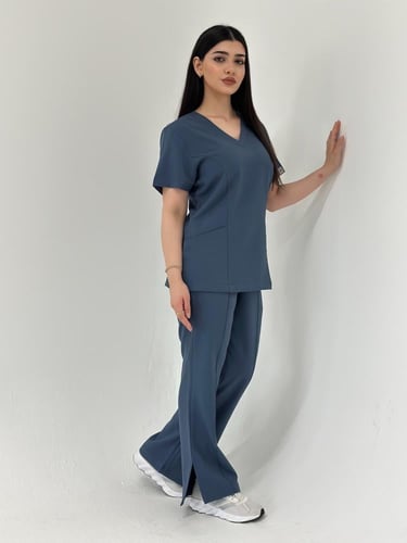 سكراب طبي لون ستيل بلو - موديل رقم ٢