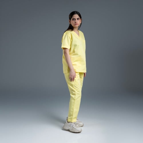 سكراب طبي للنساء لون اصفر فاتح