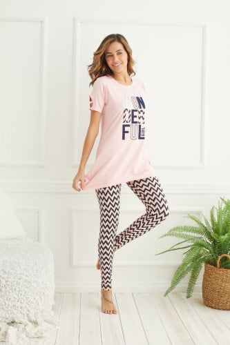 بيجامه صيفي منقوشة