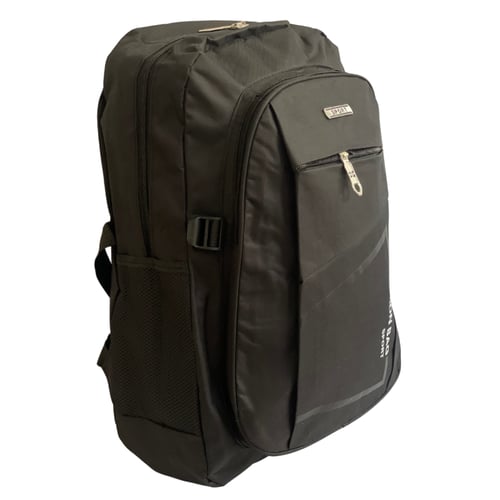 حقيبة ظهر أسود بدون شعار