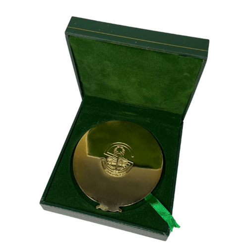 ميدالية معدنية فاخرة بعلبة