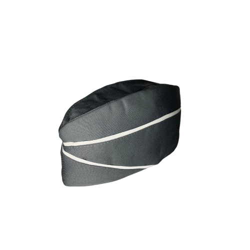 قبعة الفيصلية لون رصاصي بخط أبيض