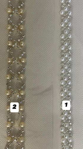 فستان بقصة A لاين مع قماش شك