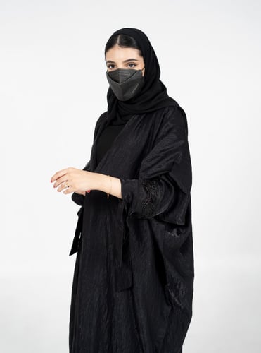 عباية بشت أسود مطرز