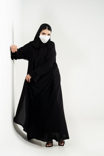 عباية بليسيه اسود