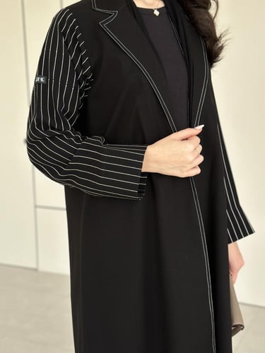 عباية عملية مطرزه