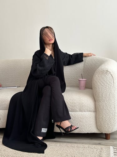 عباية بقصة نص كلوش مع طقطق