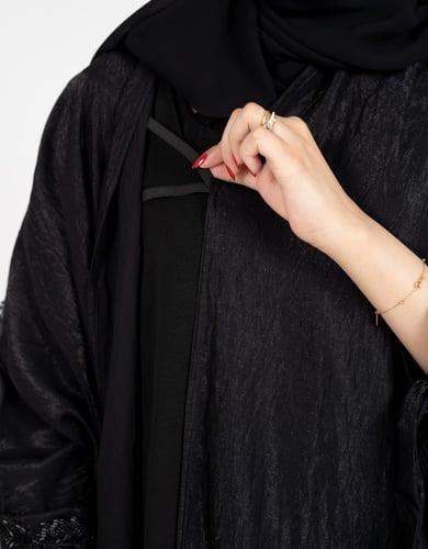 عباية بشت أسود مطرز