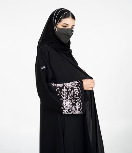 عباية شك فضي