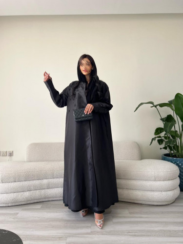 عباية تفته مطرز