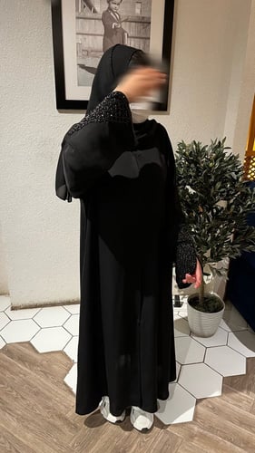 عباية شك اكمام