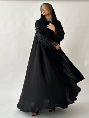 عباية بقصة نص كلوش مع طقطق