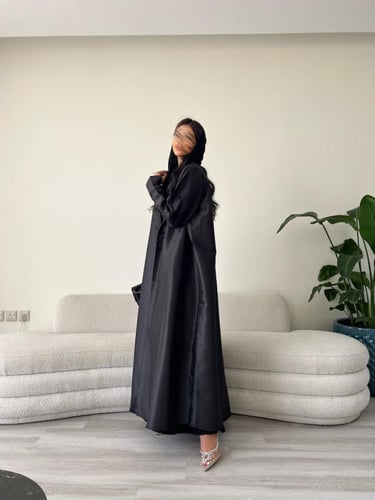 عباية تفته مطرز