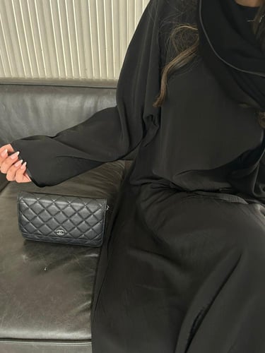 عباية بلاك كلوش