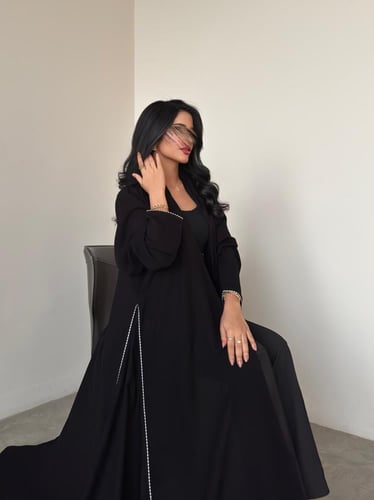 عباية عملية مع كلفة مطرزه