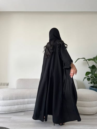 عباية كريب كلوش