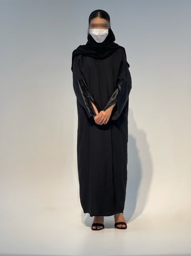 عباية تفته شك