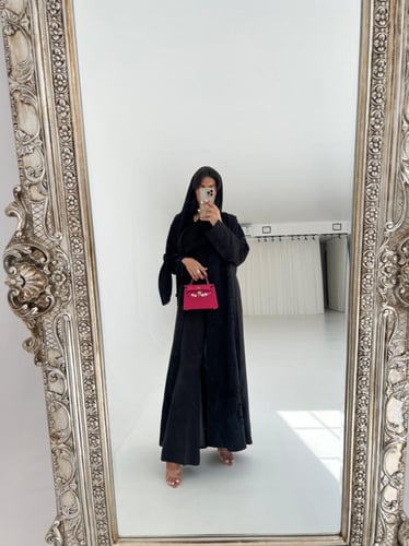 عباية تطريز اسود