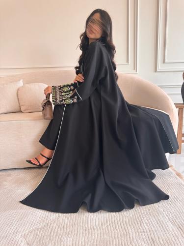 عباية زُرقه