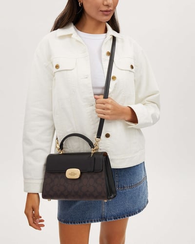 شنطة كوتش بمقبض علوي