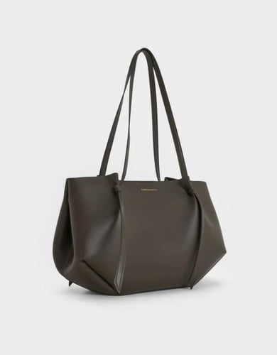 شنطة كالا لون Dark Moss من تشارلز اند كيث مقاس L