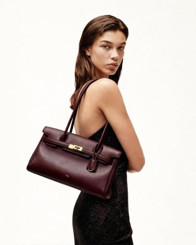 حقيبة كتف يارا - لون عنابي داكن