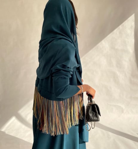 عبايه كريب تركواز مع هدب ملون