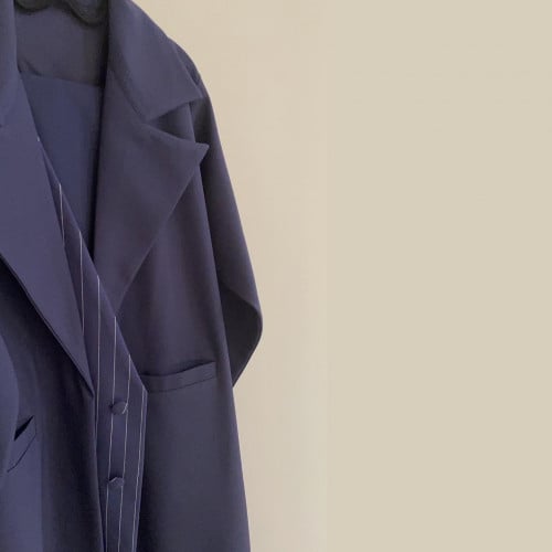 عباية رسميه كحلي وكحلي مقلم