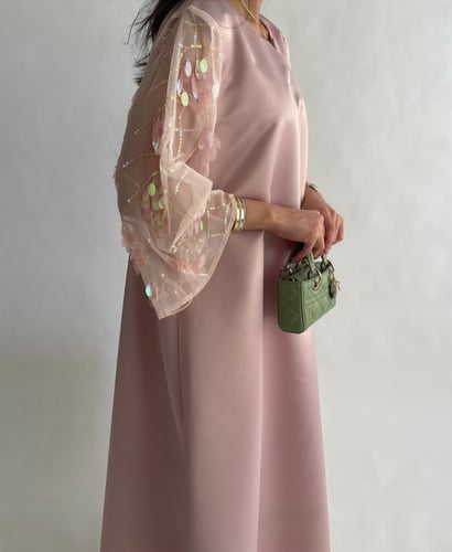 جلابيه/ فستان تفته وردي مع ترتر