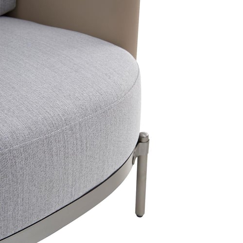 كرسي مفرد بذراعين قاعدة فضية