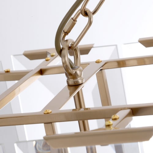 ثريا نايت قليتر