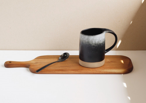 كوب قهوه بمقبض كبير