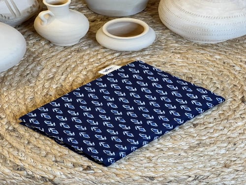 طقم مُصحف | كحلي ورود